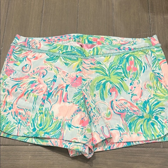 Lilly Pulitzer Tropical Print Women's Shorts - Picture 1 of 10